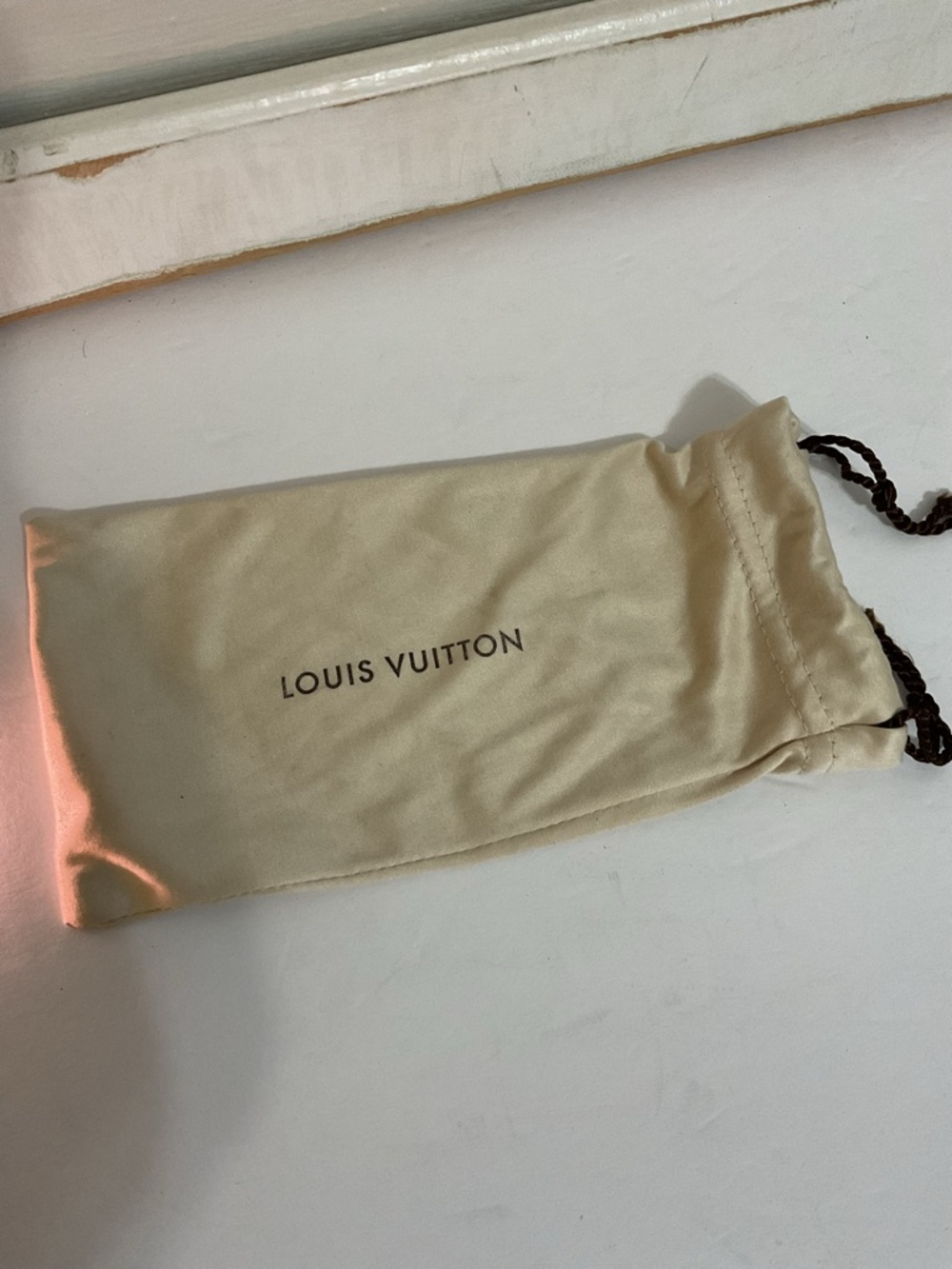 Louis Vuitton Dark Brown Leather Sunglasses Case with Dust Pouch - Picture 5 of 7